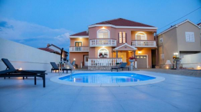 Booking Zaton Villa Martinova holiday house with swimming pool